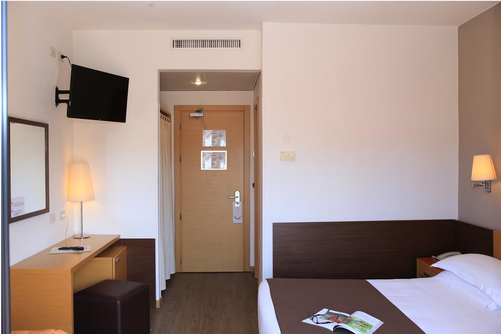 Hotel Sisto V Rome Exterior photo
