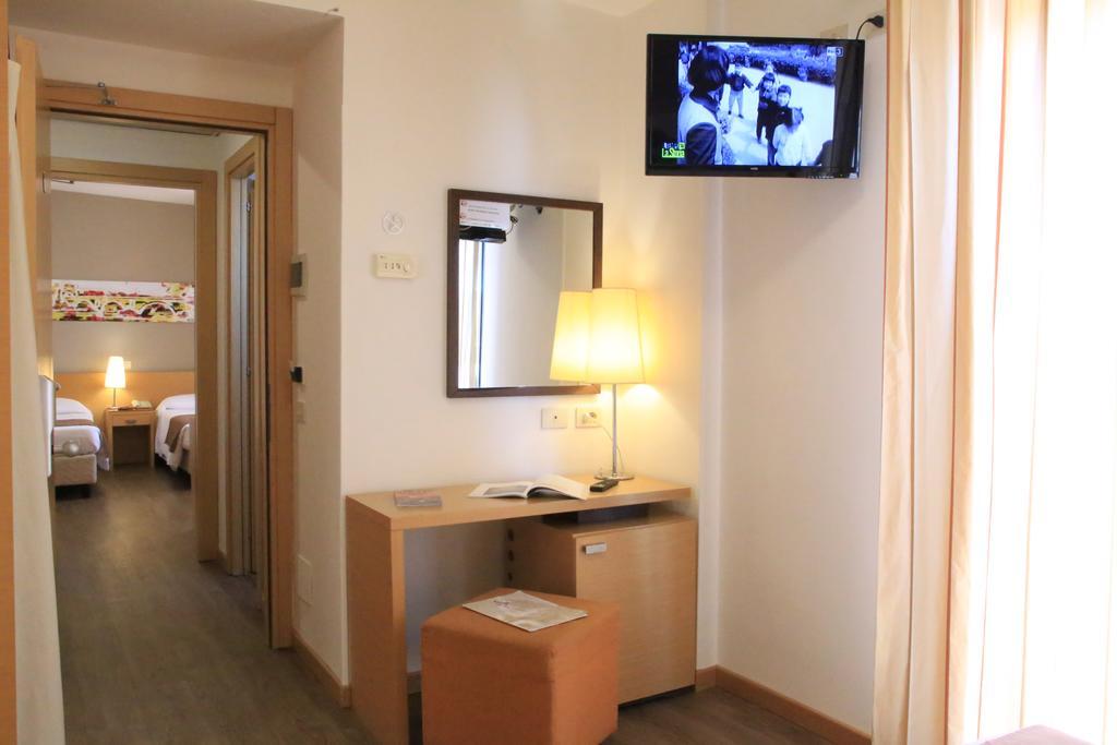 Hotel Sisto V Rome Exterior photo