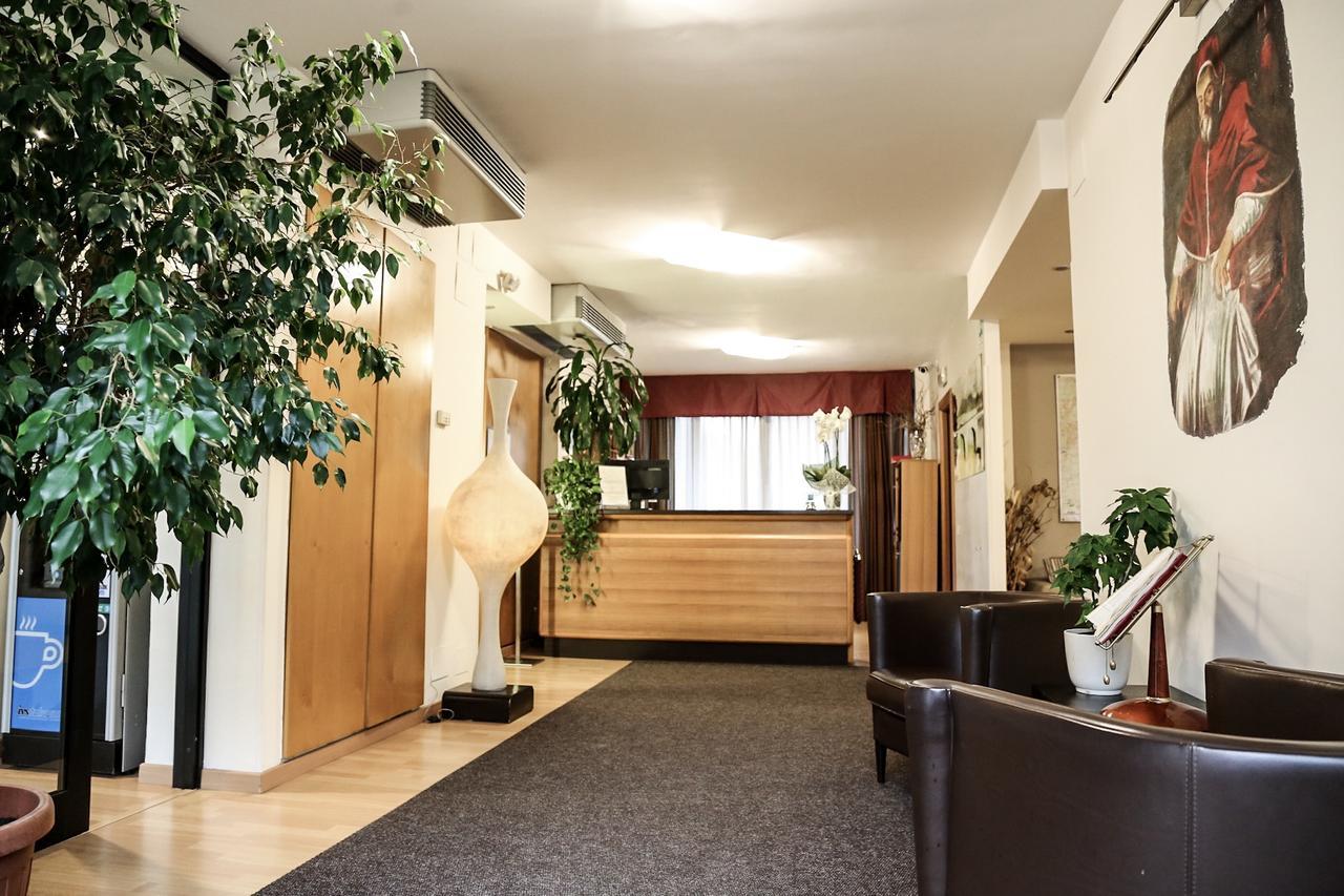 Hotel Sisto V Rome Exterior photo