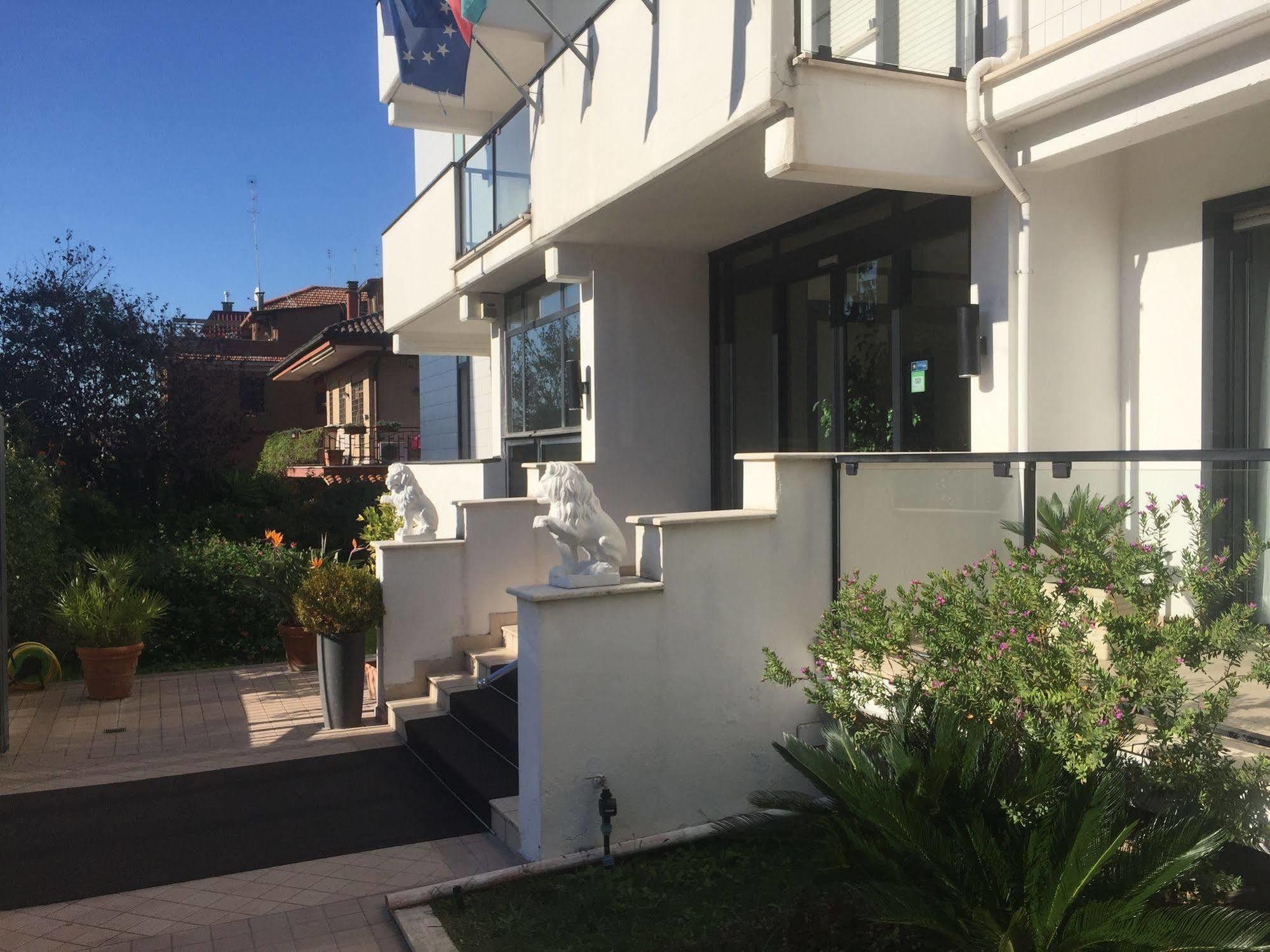 Hotel Sisto V Rome Exterior photo