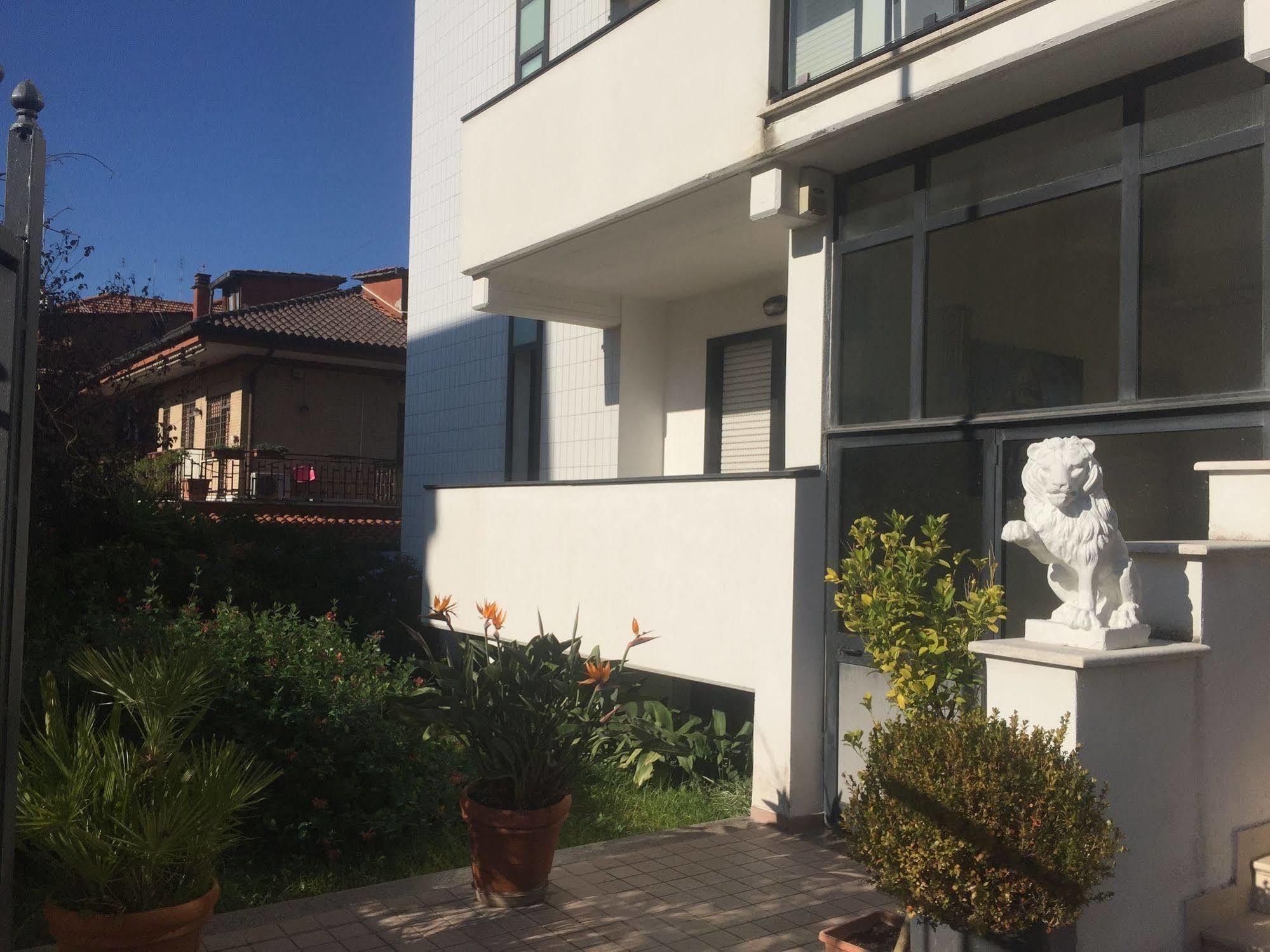 Hotel Sisto V Rome Exterior photo